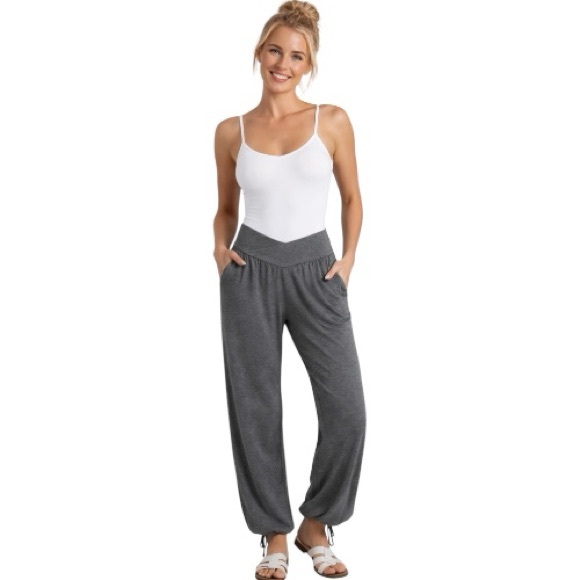 HALARA Pants - NWT HALARA Crossover High Waisted Pocket Drawstring Casual Joggers NWT